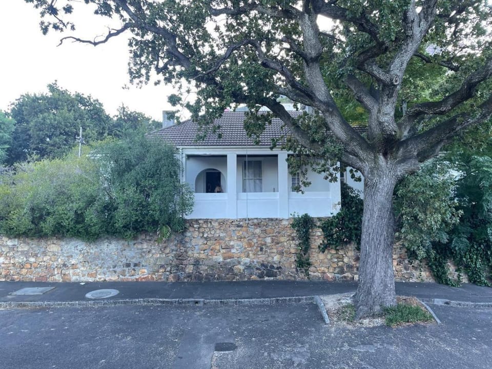 Property building, Day, Street view