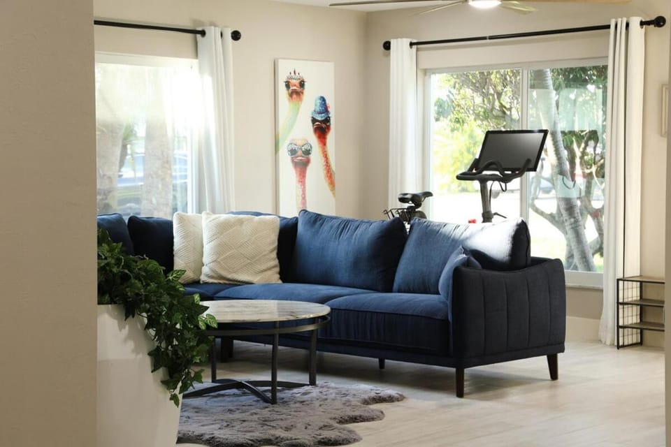Living room, Seating area