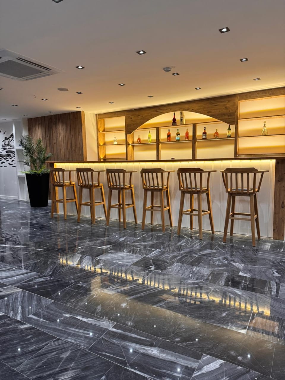 Lounge or bar