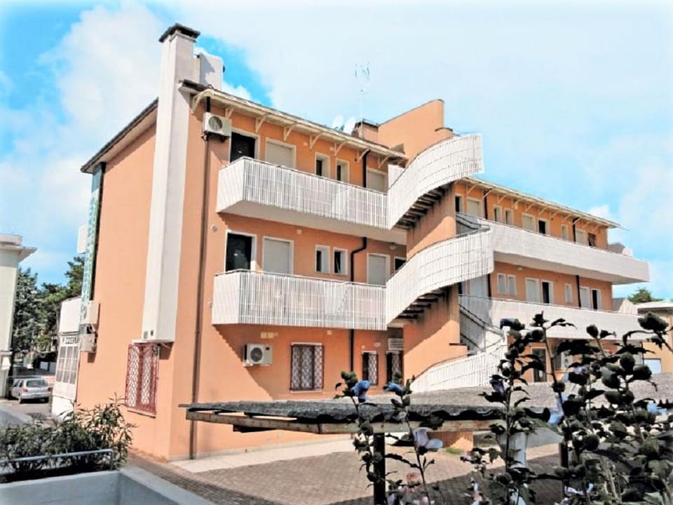 Property building, Other