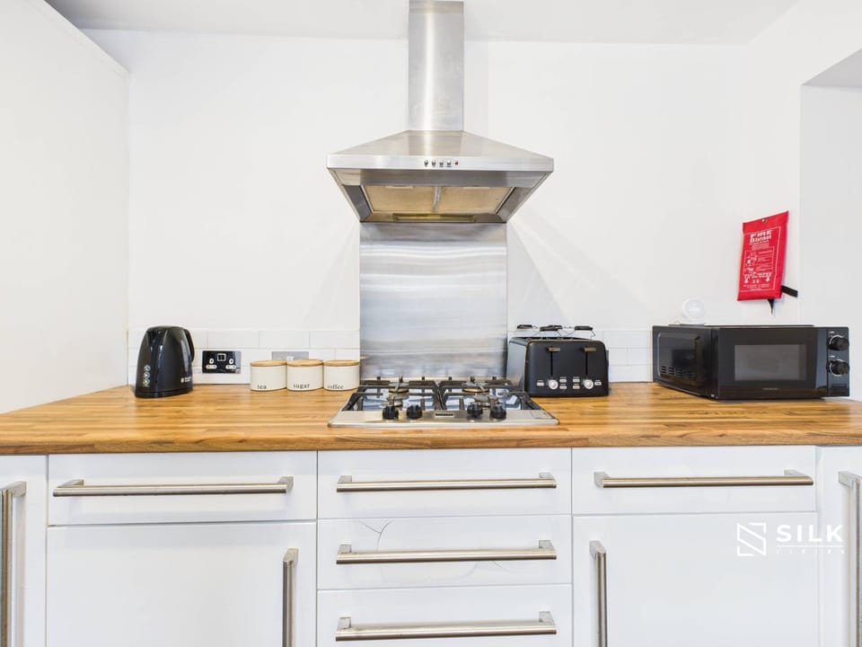 3Bd house-home from home-perfect for working away Villa in Gosport