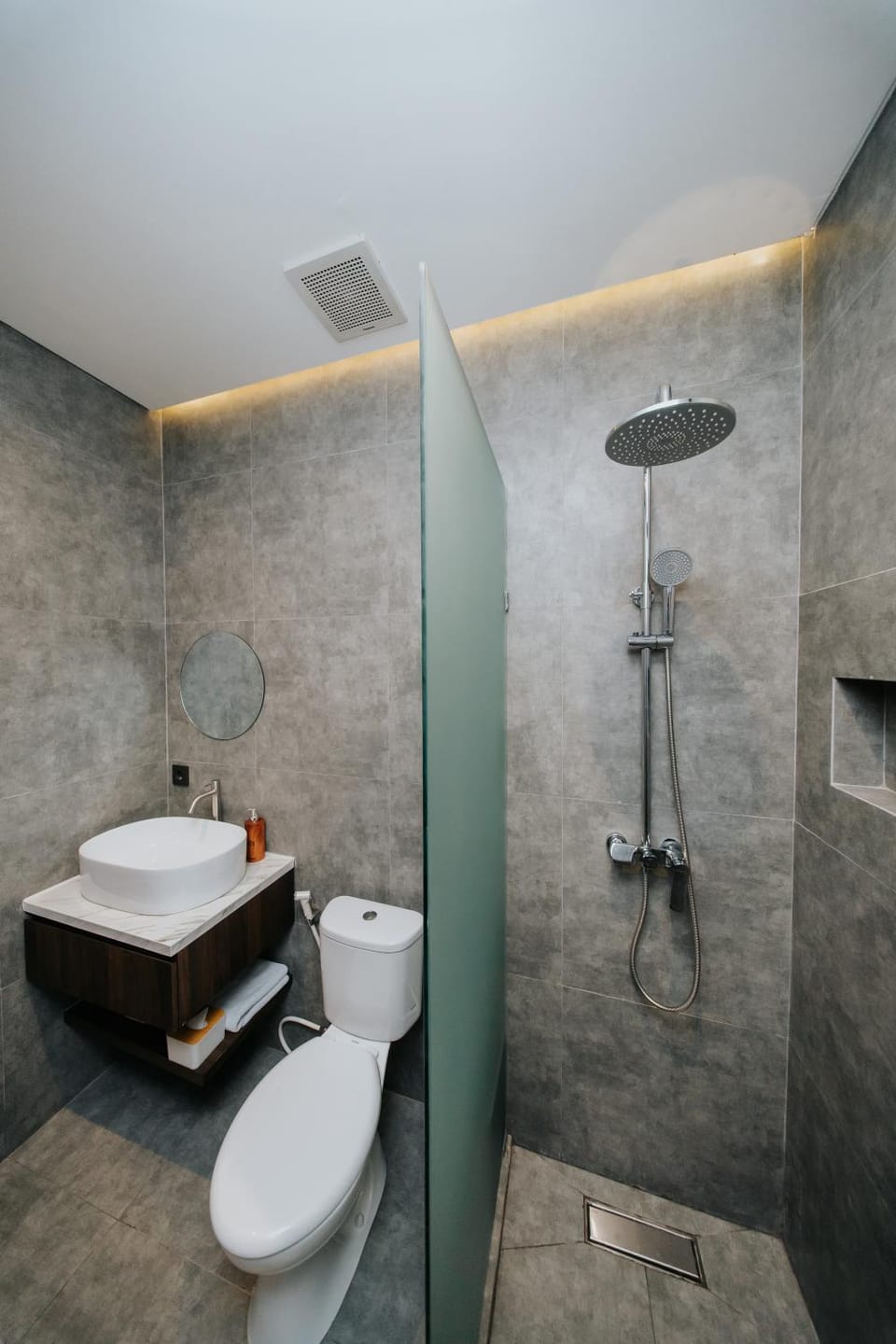 Shower, Bathroom