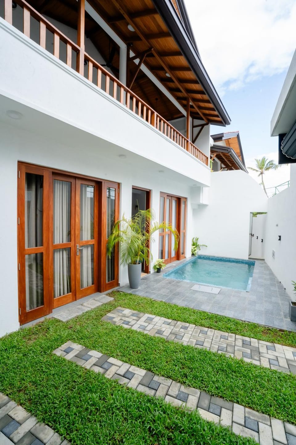 Villa Balcony Bliss Apartment in Southern Province