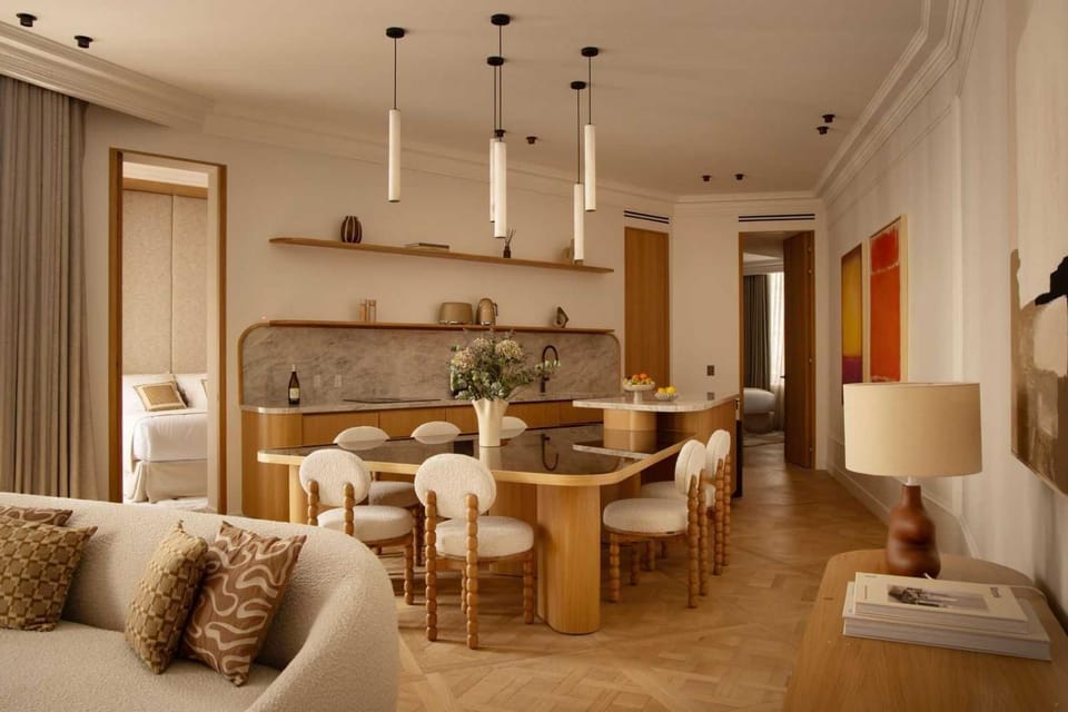 Living room, Seating area, Dining area