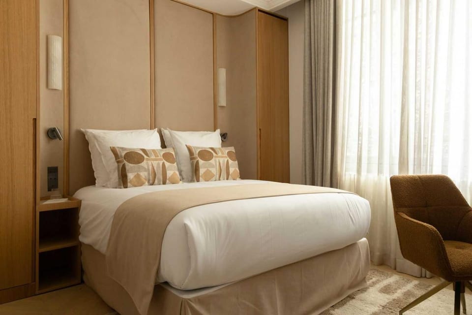 Bed, Photo of the whole room, Bedroom, wardrobe