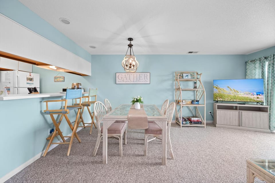 Queens Court 4202 While Away by Emerald Isle Realty House in Emerald Isle
