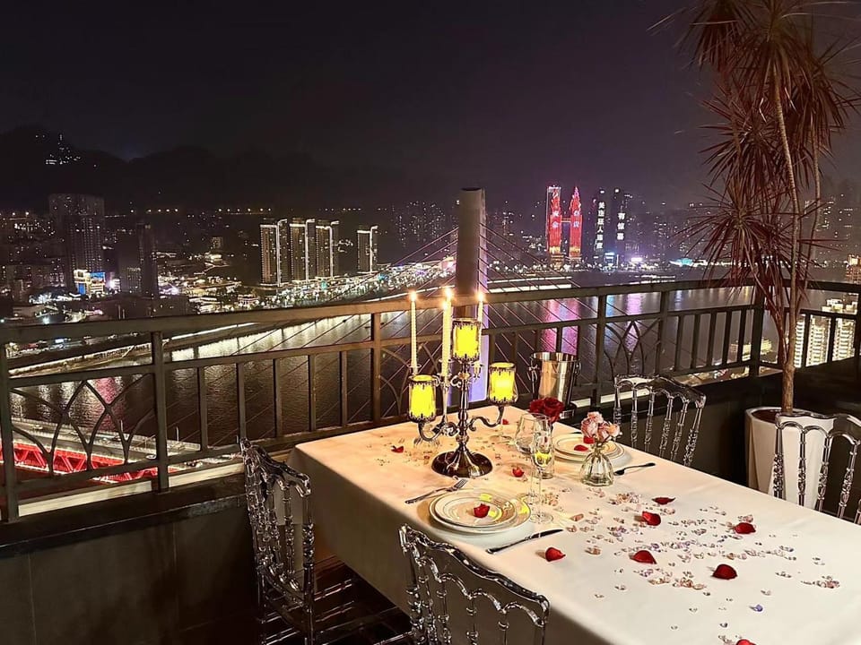 Night, Balcony/Terrace, River view