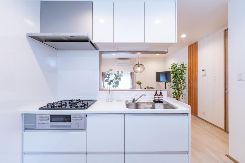 Kitchen or kitchenette, internet, internet, stove