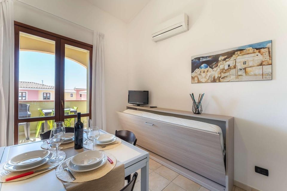Stylish Residence Le Fontane 2 BedrApt T5 sleeps 5 Apartment in Villasimius