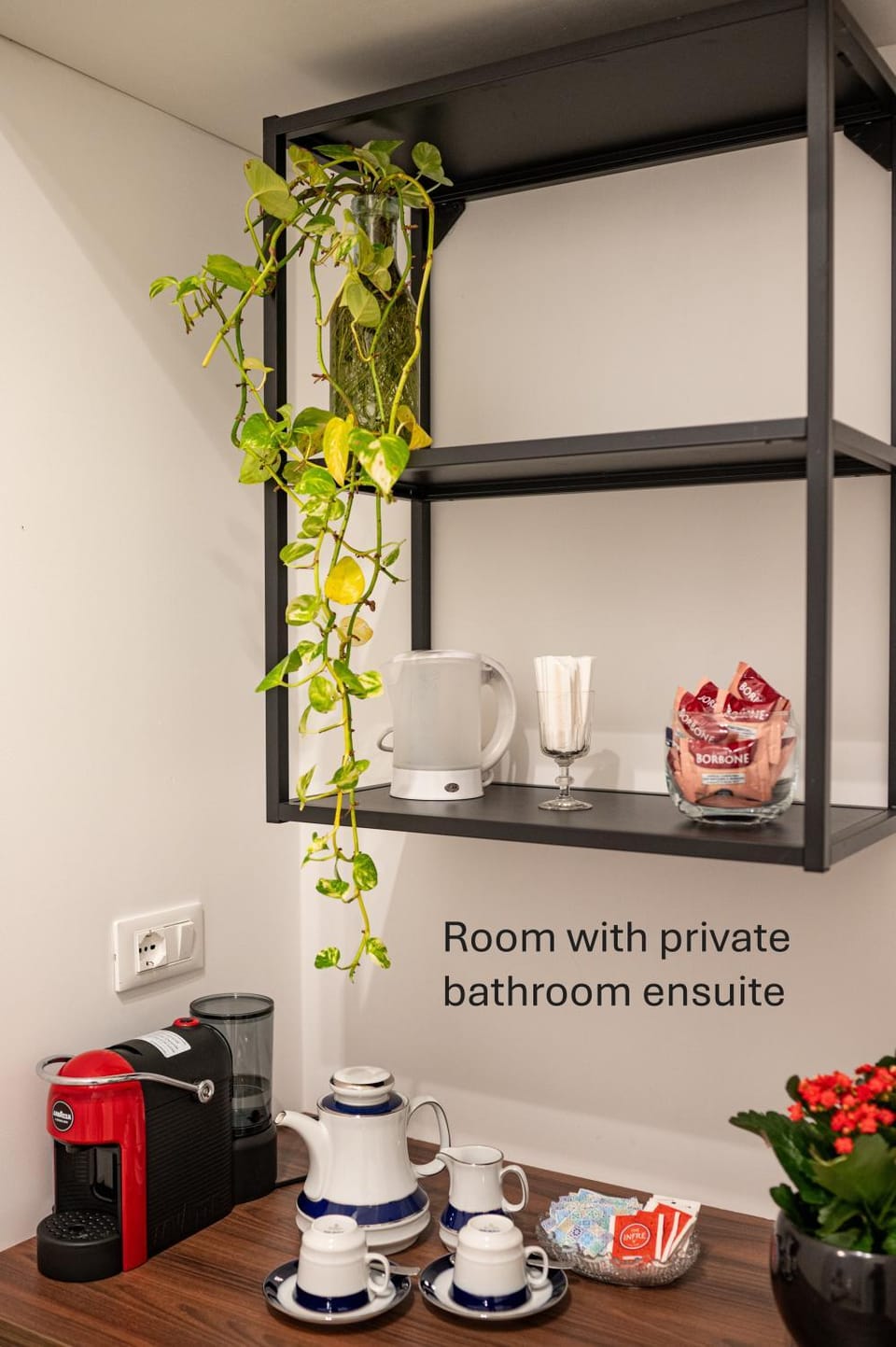 Coffee/tea facilities
