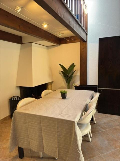 Village Occitan, Maison 8 pers, accès direct à la plage, wifi, parking, terrasse Villa in Agde