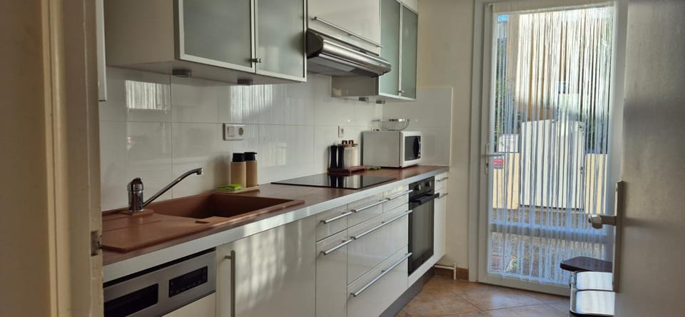 Village Occitan, Maison 8 pers, accès direct à la plage, wifi, parking, terrasse Villa in Agde