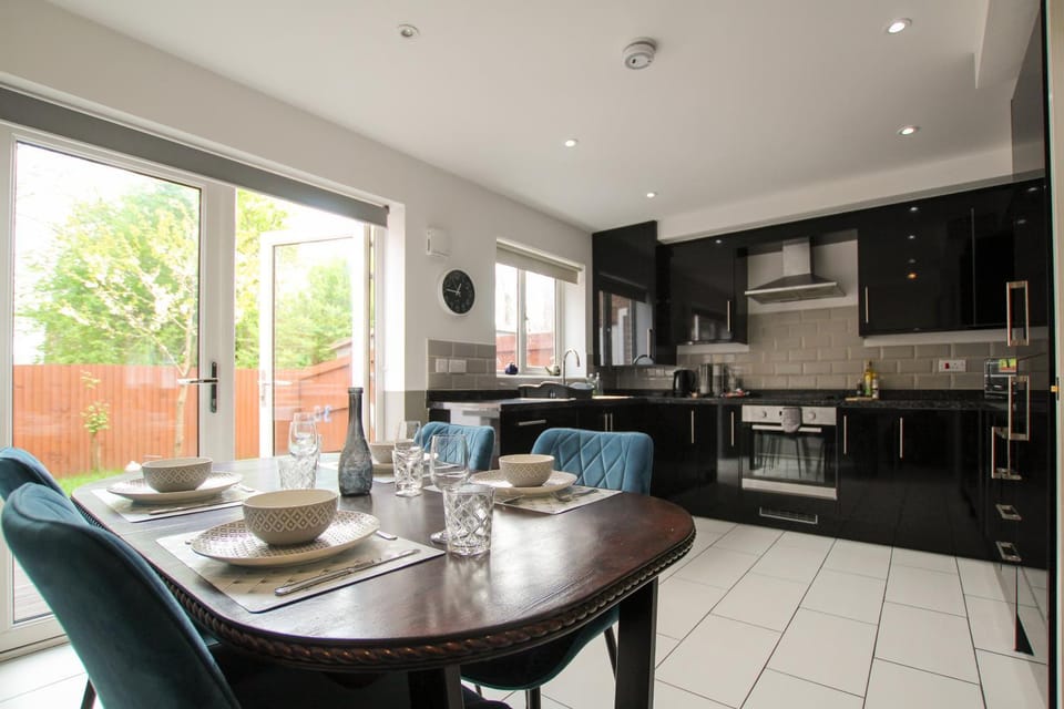 Garden, Coffee/tea facilities, Dining area, Garden view, toaster, kitchen