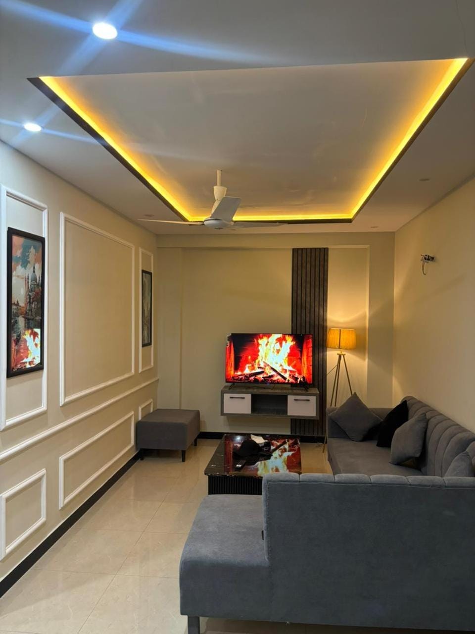 TV and multimedia, Living room, Seating area