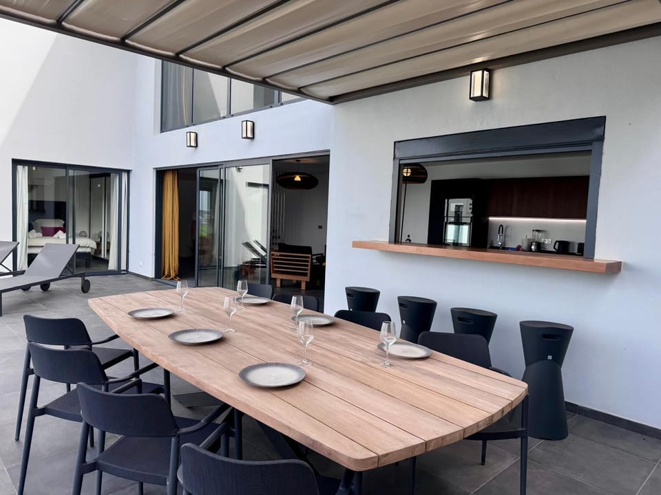 VILLA AURORA luxe, superbe vue mer et piscine au sel Villa in Les Trois-Îlets
