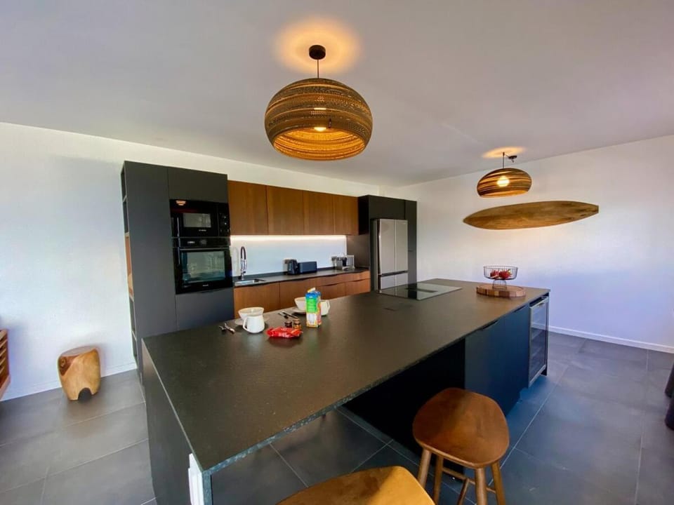 VILLA AURORA luxe, superbe vue mer et piscine au sel Villa in Les Trois-Îlets