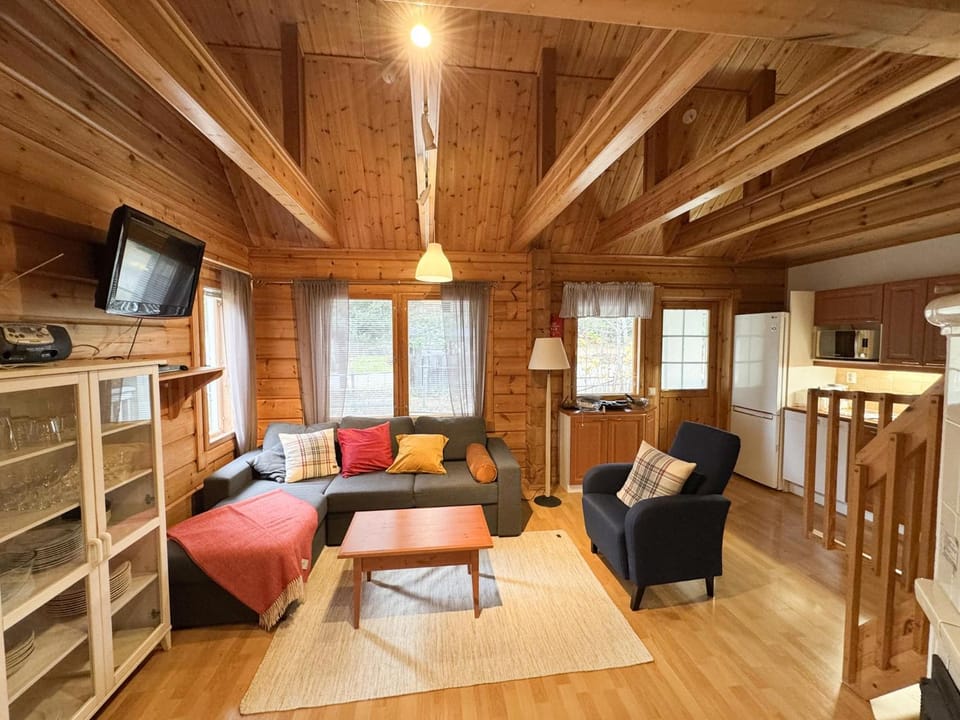 Communal lounge/ TV room, TV and multimedia, Living room, Seating area
