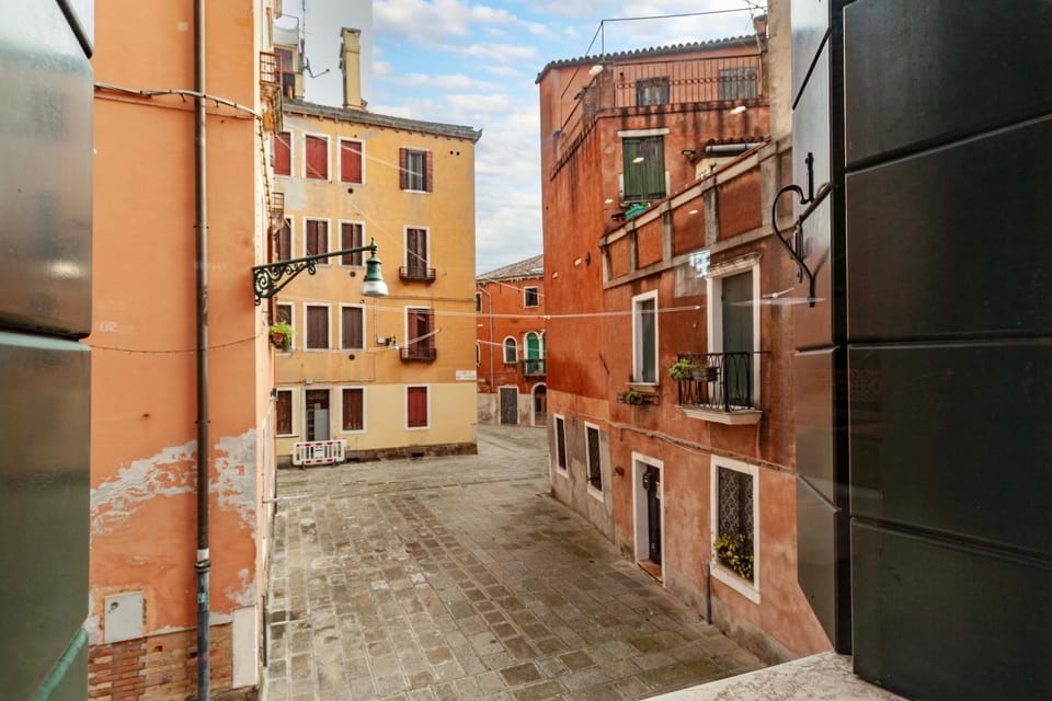 Biennale Roof Terrace Mansion Apartment in Lido di Venezia