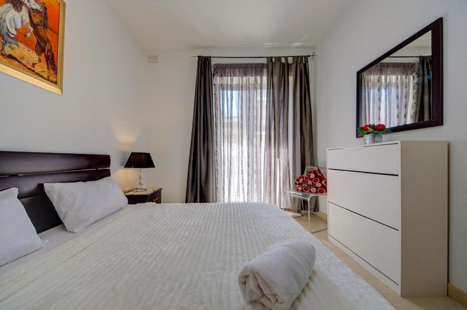 Charming 2 bedroom apartment in Swieqi Apartment in Malta
