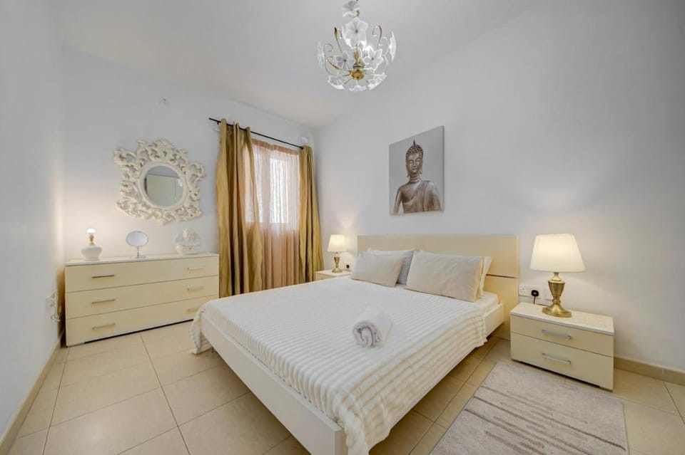 Charming 2 bedroom apartment in Swieqi Apartment in Malta