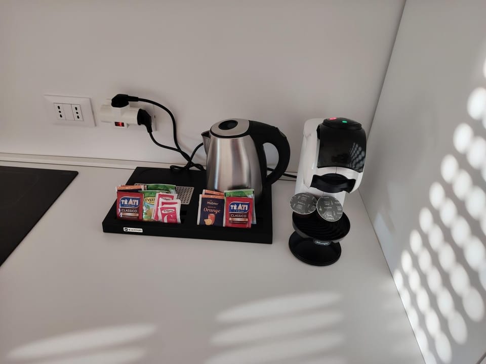 Coffee/tea facilities, Kitchen or kitchenette