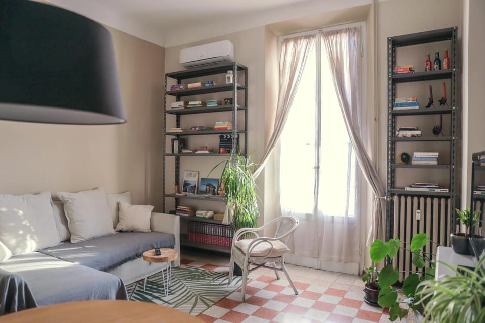 Vintage style apartment! Good for Fiera Milano Apartment in Milan