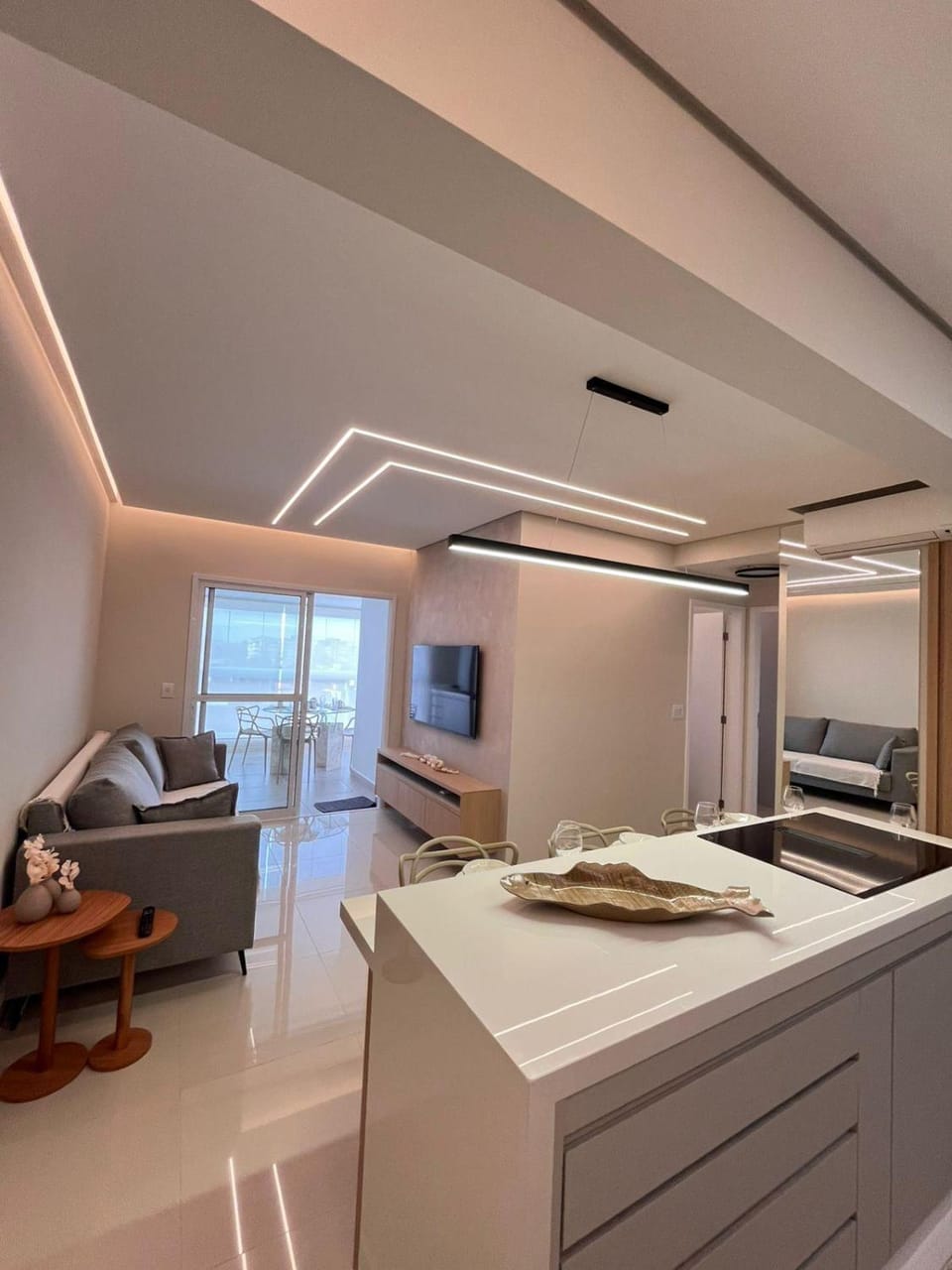 Apto em Bertioga com AC e Wi-Fi - 300m da praia Apartment in Bertioga