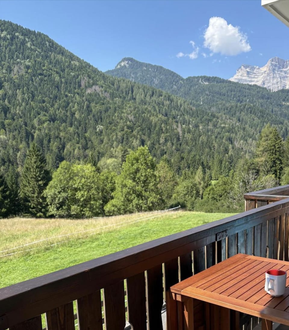 Balcony/Terrace, Balcony/Terrace, Mountain view