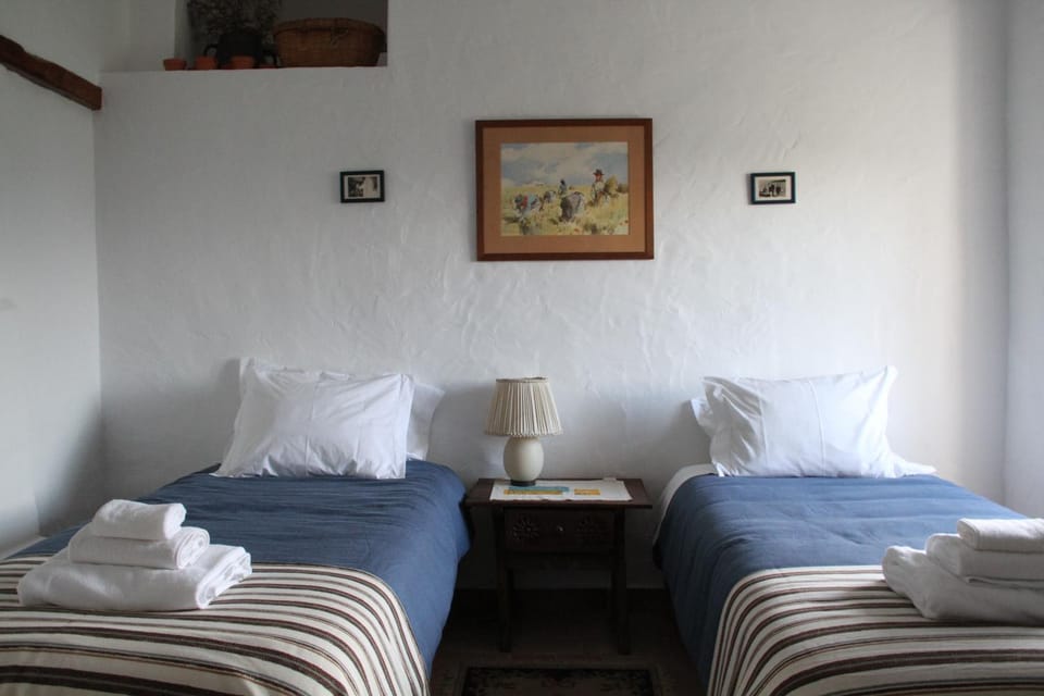 Property building, Living room, Bedroom