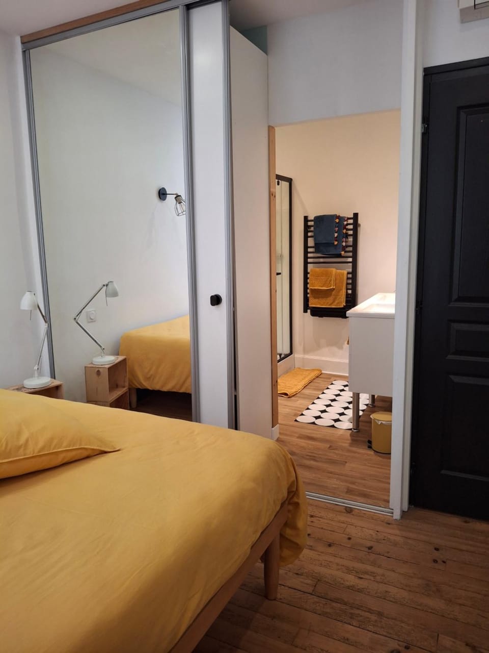 Photo of the whole room
