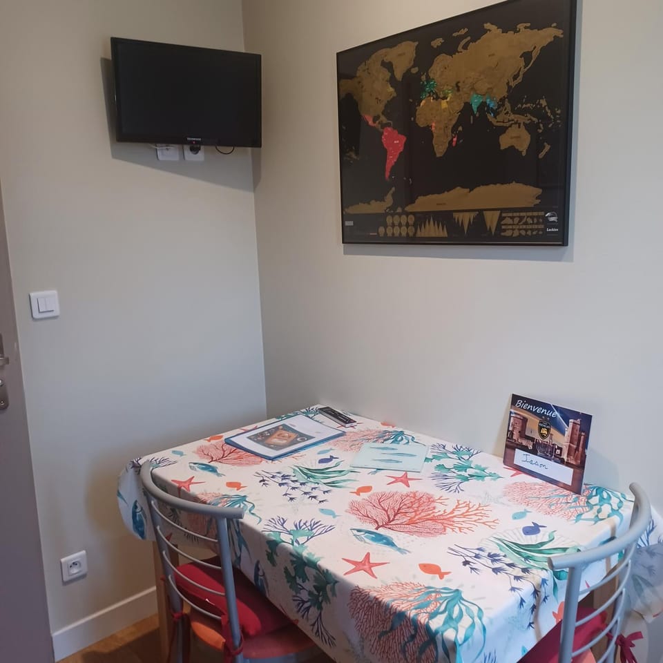 TV and multimedia, Dining area