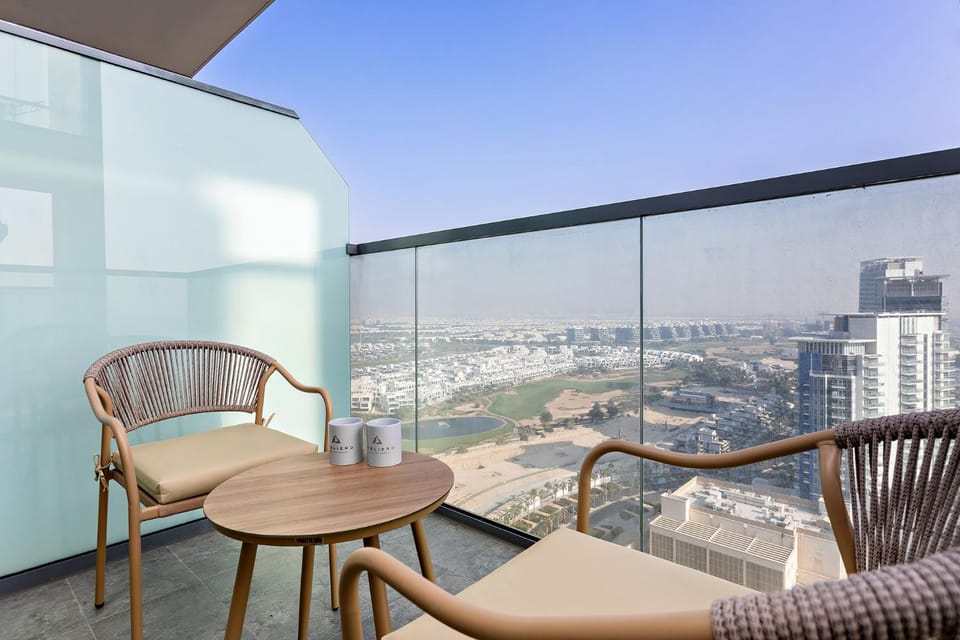 Balcony/Terrace, City view
