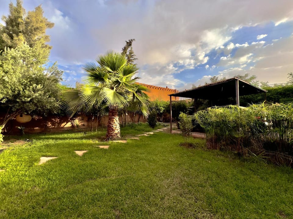 Charmante villa avec piscine privée et jardin House in Marrakesh