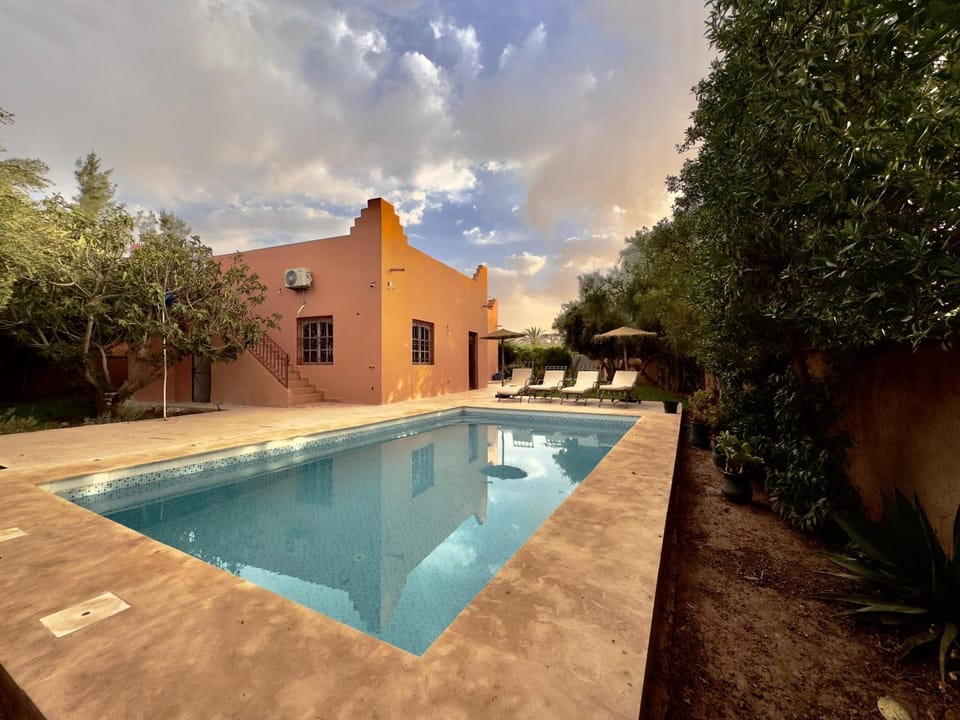 Charmante villa avec piscine privée et jardin House in Marrakesh