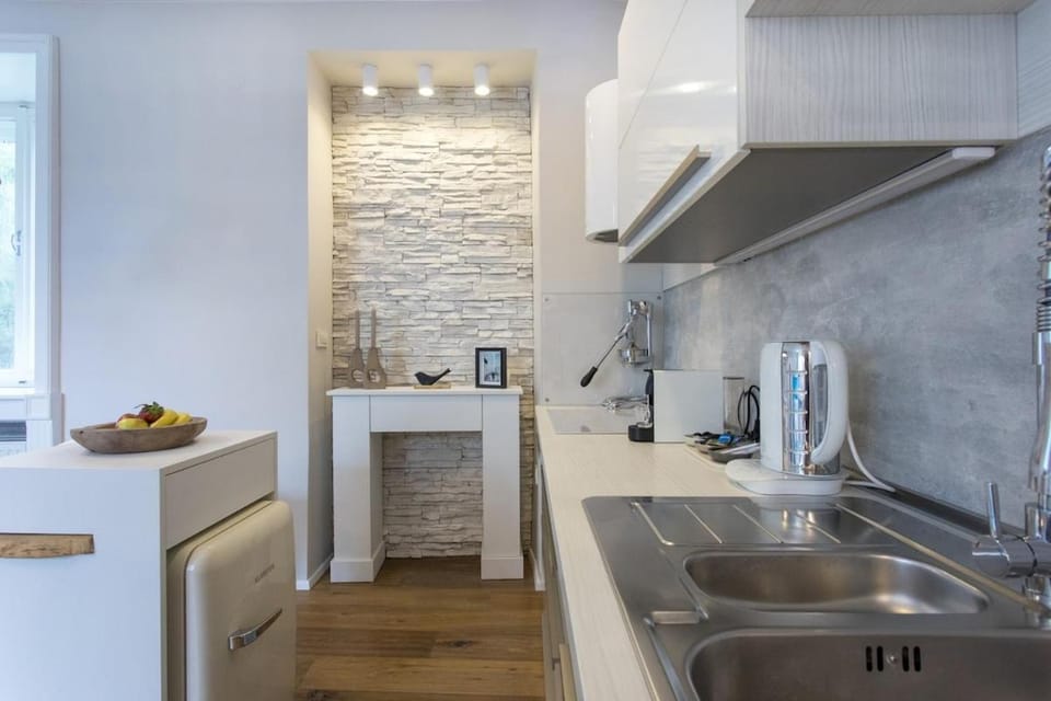 Elegant Castle Nook Apartment in Ljubljana