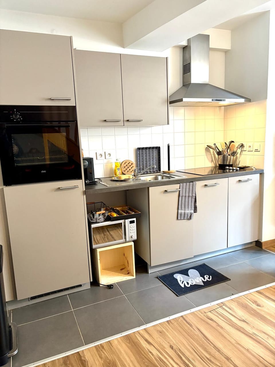 Kitchen or kitchenette, stove