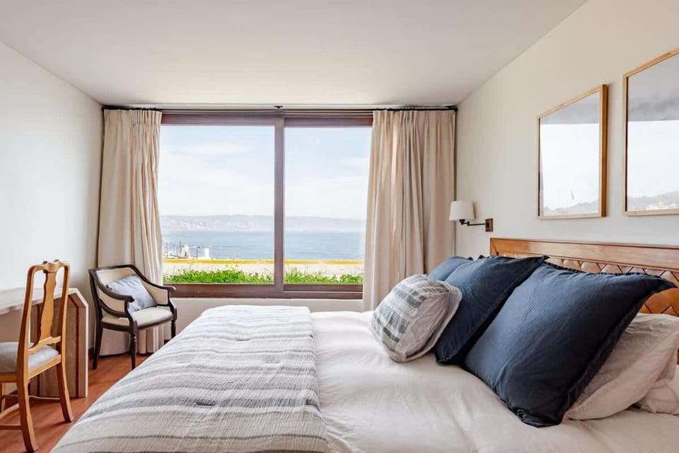 Spacious ocean view apt - 3 min walk Apartment in Vina del Mar