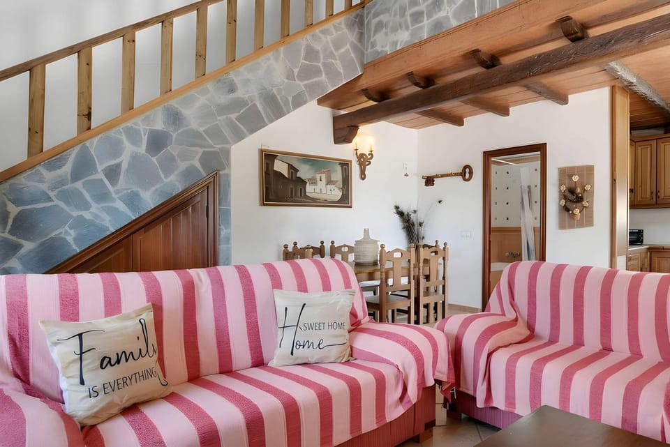 Casa el Pilaito con piscina compartida cerca de la playa House in La Janda