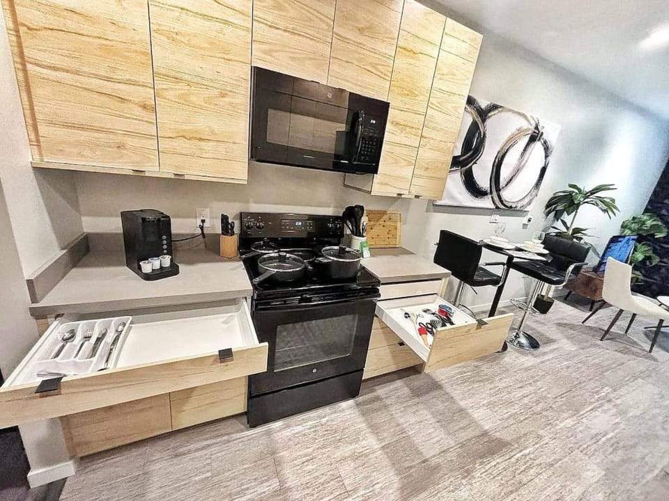 Inkstone Studio Apartment in Des Moines