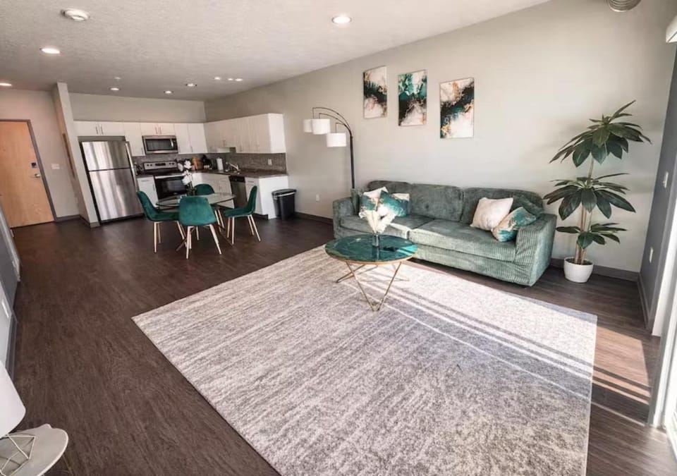 Evergreen Nook Apartment in Des Moines