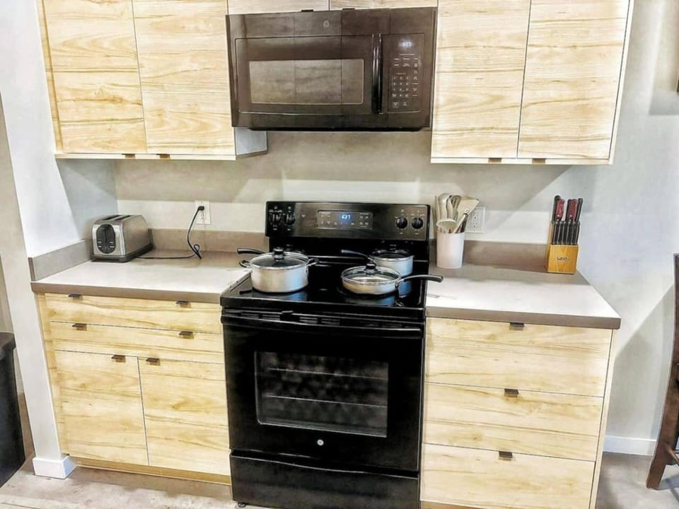 Indigo Studio Apartment in Des Moines