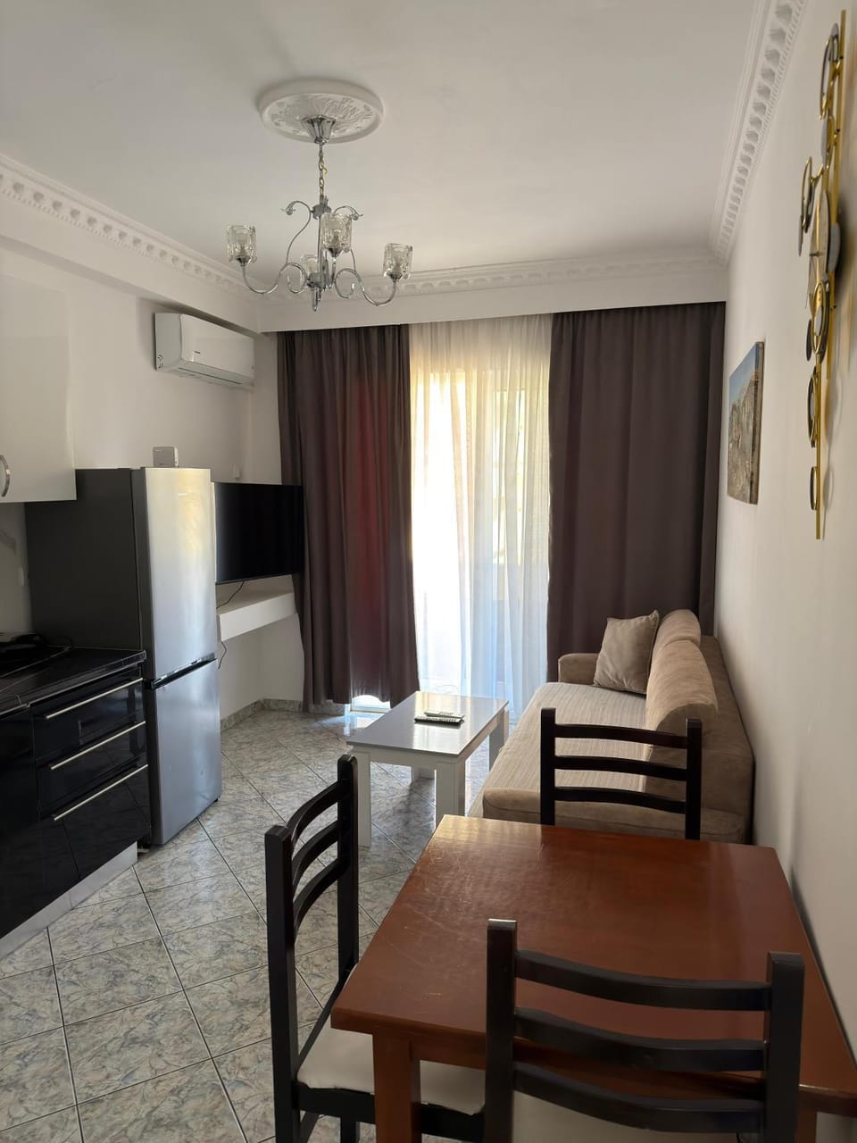 TV and multimedia, Living room, Seating area, Dining area, oven