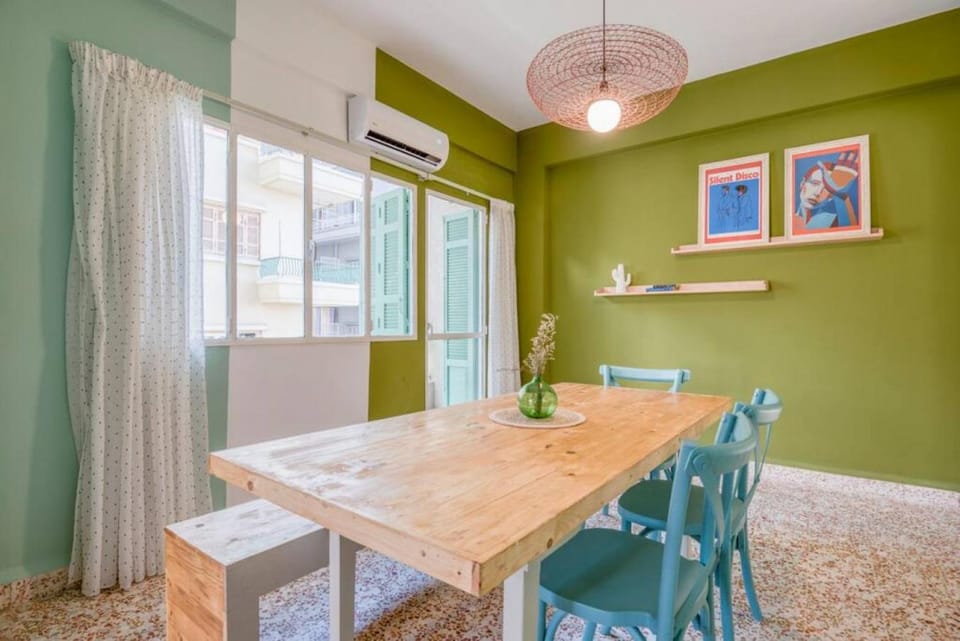 View (from property/room), Dining area, air conditioner