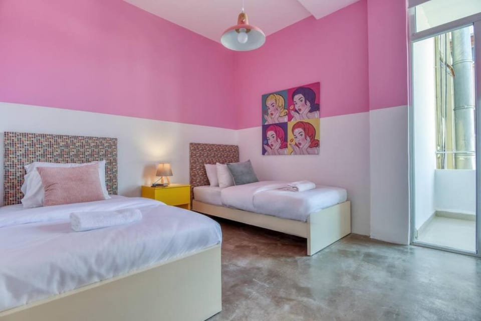Bed, Balcony/Terrace, Bedroom, towels, air conditioner