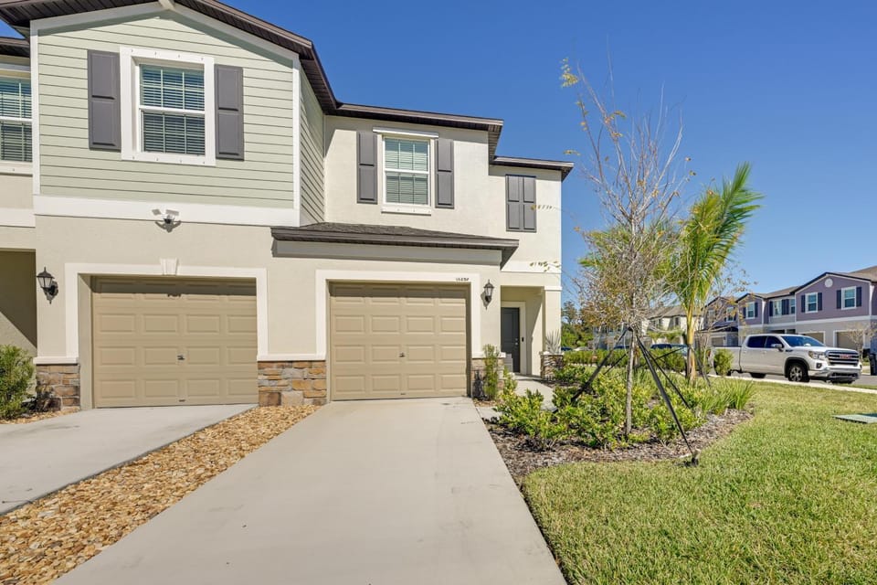 Newly Built Townhome 8 Mi to Manatee Viewing Ctr! House in Ruskin