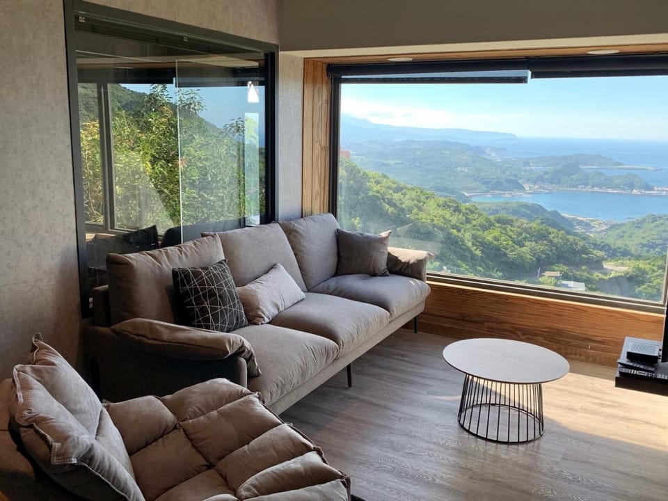 Day, Natural landscape, View (from property/room), Living room, Seating area, Mountain view, Sea view