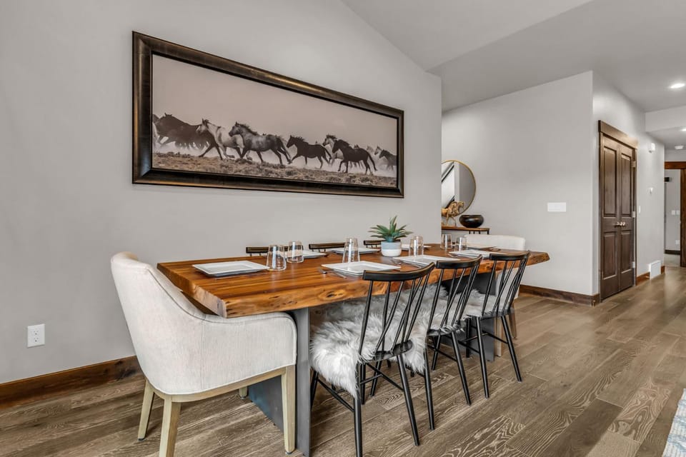 Black Rock Ridge Private Hot Tub & Views House in Wasatch County