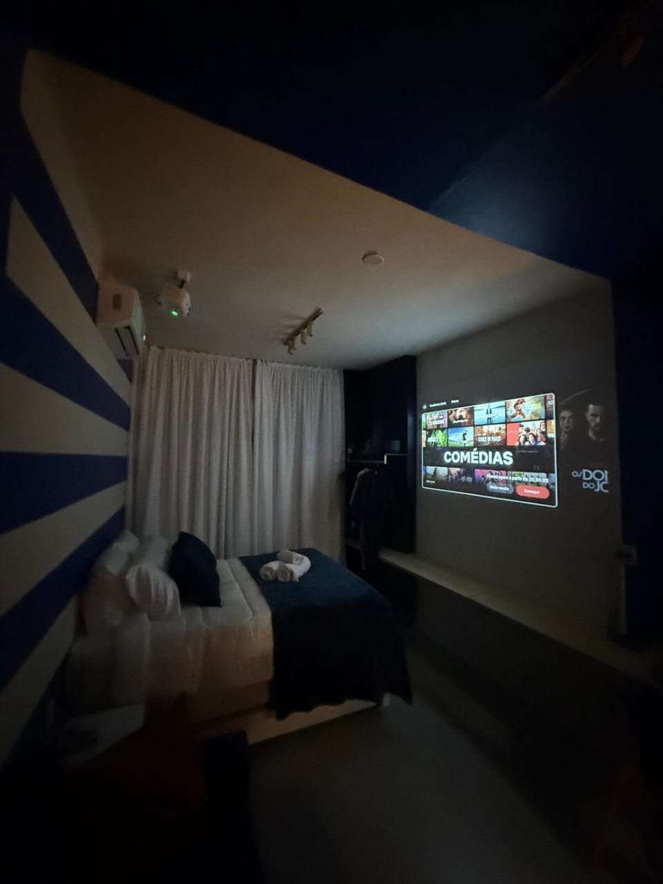 TV and multimedia, Photo of the whole room