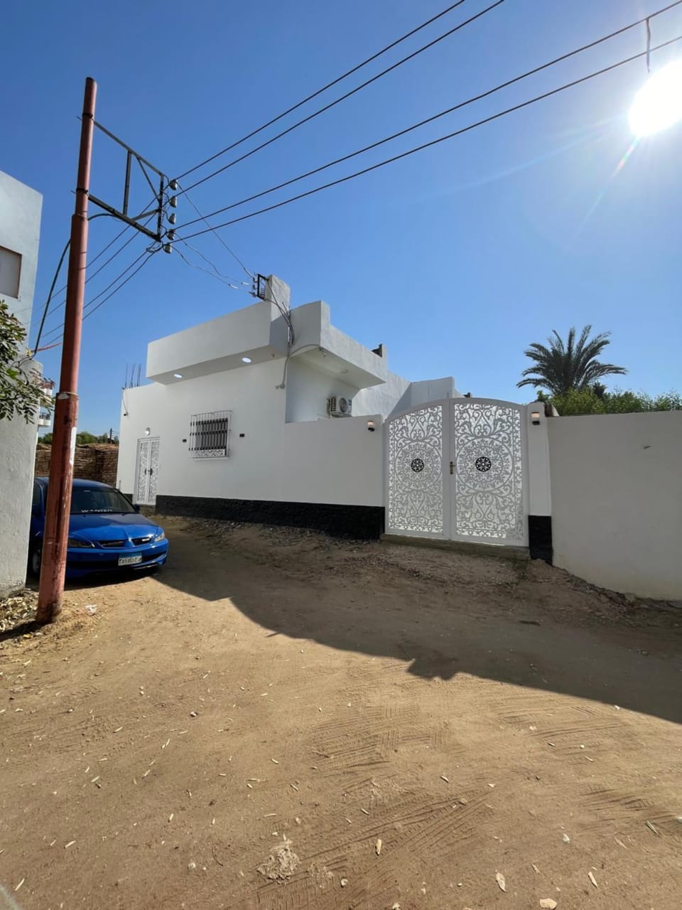 Property building, Day