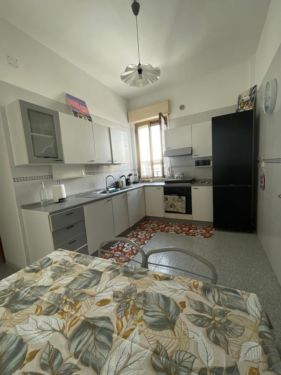 Kitchen or kitchenette, Dining area, oven, stove